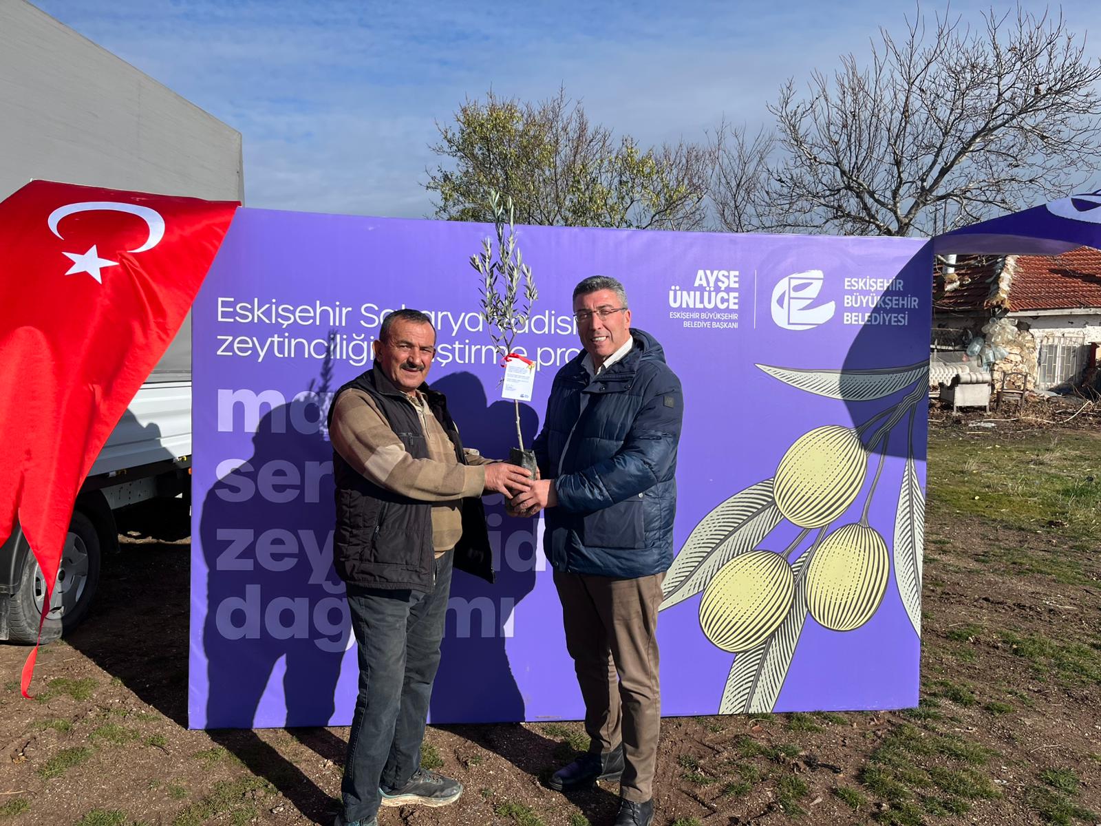 ESKİŞEHİR’DE ZEYTİN GELECEĞE KÖK SALIYOR