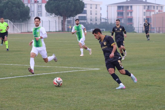 Edremitspor 3 puanı 5 golle aldı