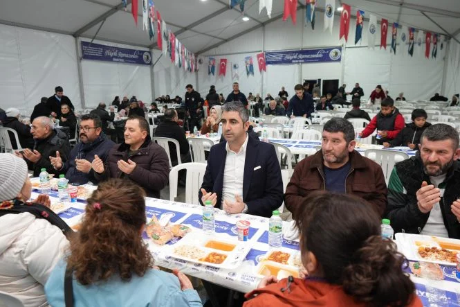 Kartallılar Ramazan’ın İlk İftarında Aynı Sofrada Buluştu (5)
