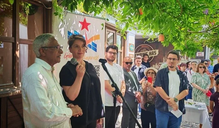 Çanakkale’de Küba ile Dayanışma Sergisi Açıldı